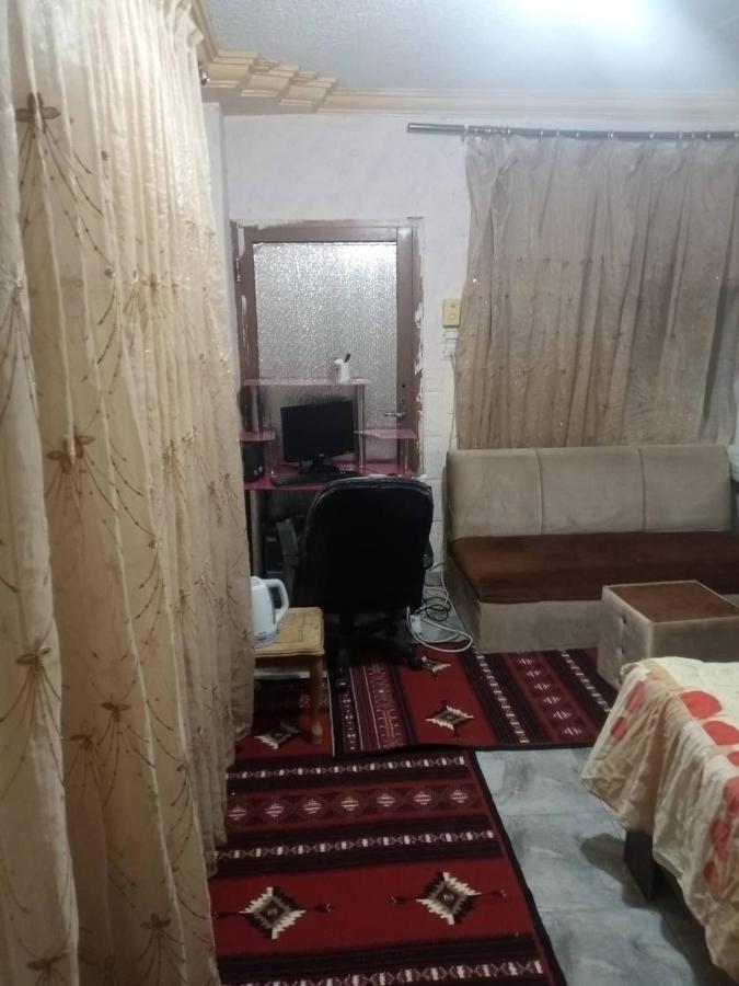 Guest House Hazem Al Azraq ash Shamālī 外观 照片